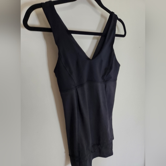 Lululemon Shirt Size 4 Run Ta Ta Topper Tank Top Black Drawstring Waist EUC - Picture 3 of 7